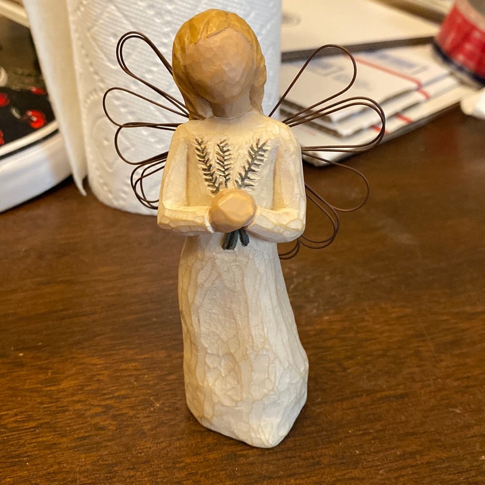 Willow Tree Angel of Remembrance
